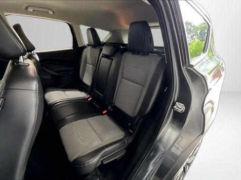 Used 2018 Ford Escape SE w/ SE Sport Appearance Package FWD image 22