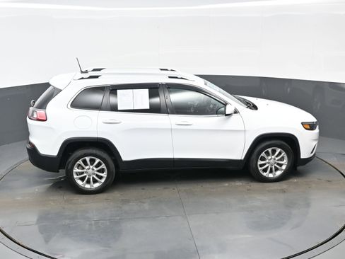 Used 2019 Jeep Cherokee Latitude w/ Cold Weather Group image 36