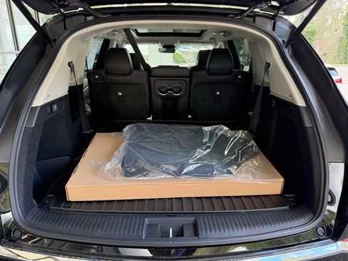 New 2026 Acura MDX SH-AWD image 10