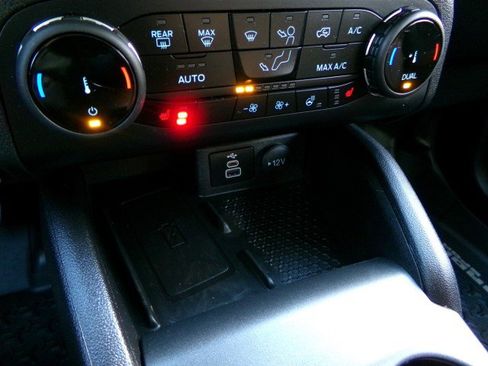 Used 2024 Ford Bronco Sport Badlands w/ Premium Package image 25