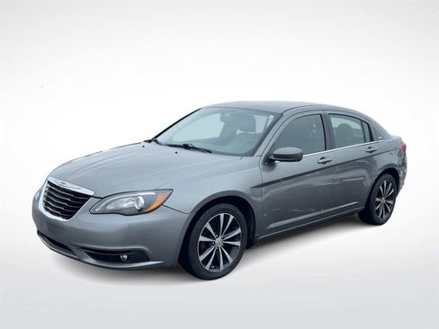 Used 2012 Chrysler 200 S w/ Sun/Sound Group image 5