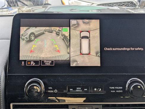 Used 2021 Nissan Armada SL w/ Captain's Chairs Package image 30