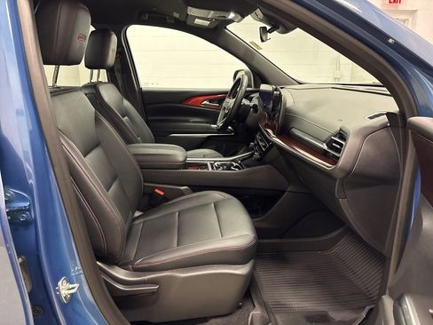 Used 2024 Chevrolet Traverse Z71 image 33