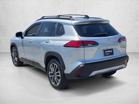 Certified 2026 Toyota Corolla Cross XLE FWD image 7