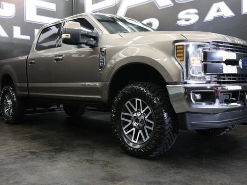 Used 2018 Ford F250 Lariat w/ Lariat Value Package image 9