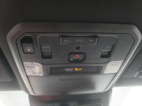 Used 2025 Toyota Tacoma Limited AWD/4WD image 24