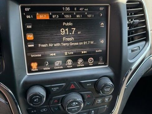 Used 2016 Jeep Grand Cherokee Limited image 15