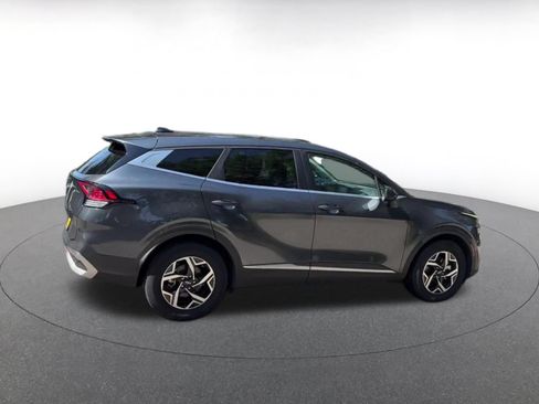 Used 2025 Kia Sportage LX FWD image 14