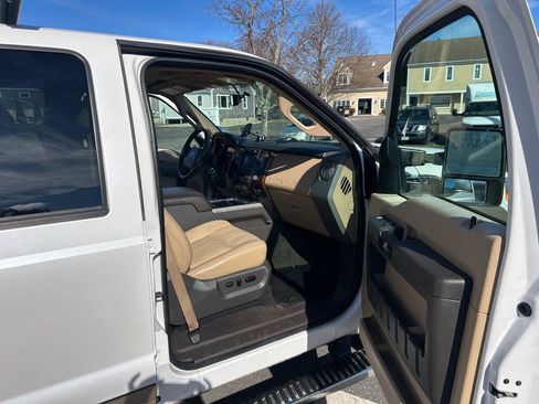Used 2012 Ford F250 Lariat w/ Chrome Pkg AWD/4WD image 18
