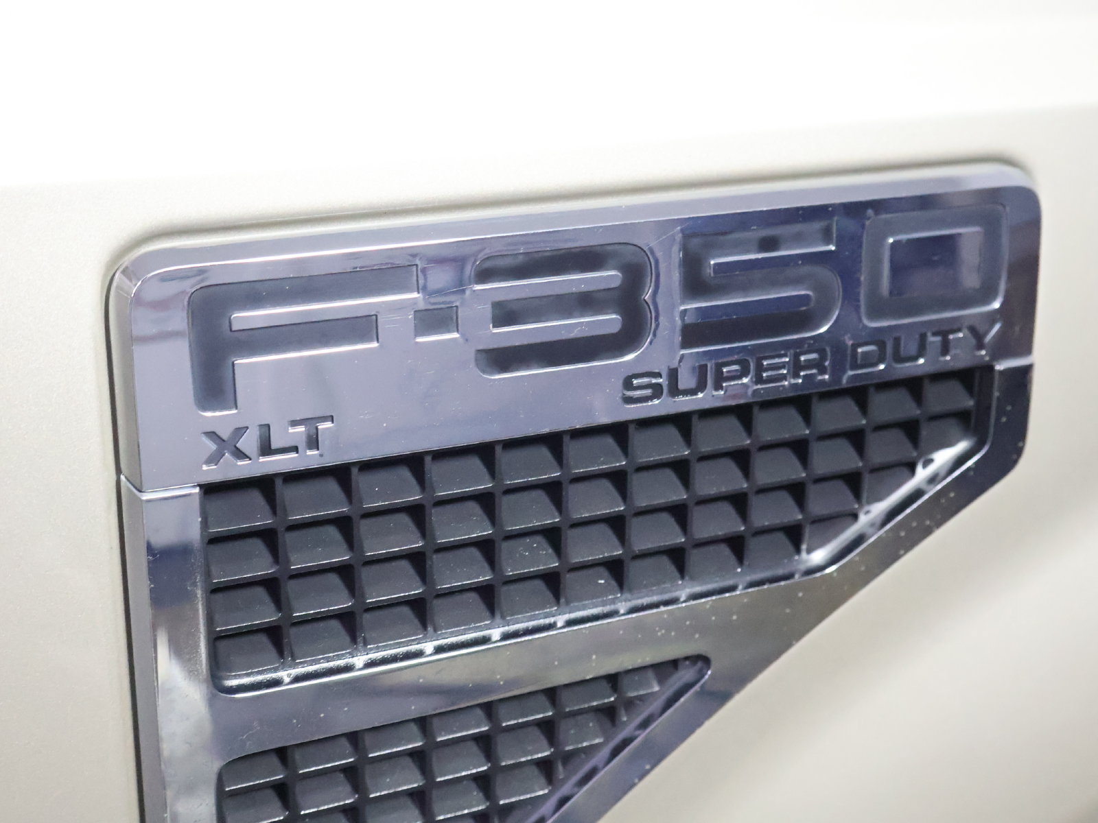 Used 2008 Ford F350 4x4 SuperCab Super Duty image 5