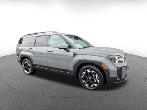 Used 2025 Hyundai Santa Fe SEL image 2