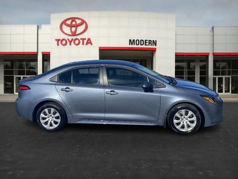 Certified 2025 Toyota Corolla LE image 4