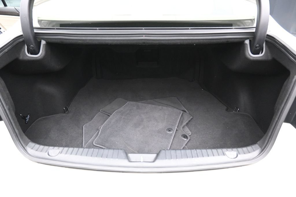 Used 2015 Kia Cadenza Premium FWD image 33