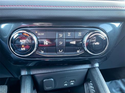 Used 2024 Chevrolet TrailBlazer RS w/ Convenience Package image 15