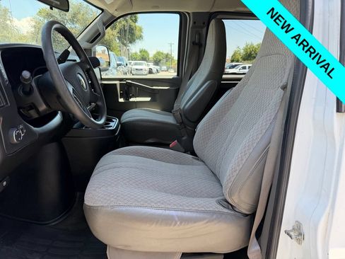 Used 2020 Chevrolet Express 3500 LT w/ LT Preferred Equipment Group RWD image 5