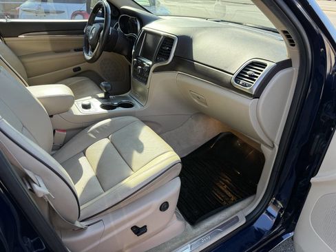 Used 2015 Jeep Grand Cherokee Overland image 12