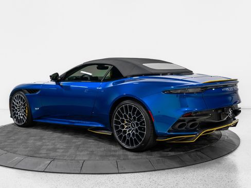 Used 2023 Aston Martin DBS Superleggera Volante RWD image 11