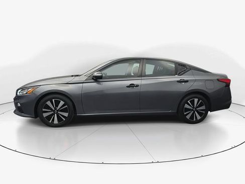 Used 2022 Nissan Altima 2.5 SV FWD image 7