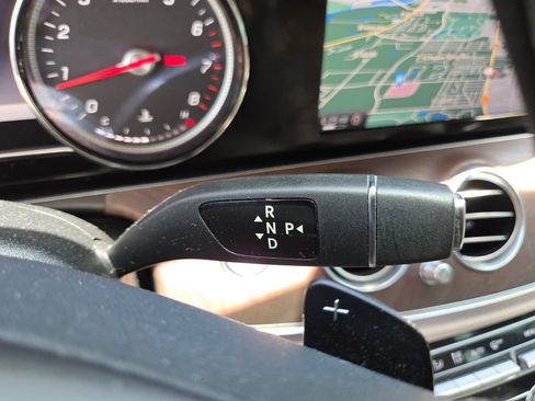 Used 2017 Mercedes-Benz E 300 image 27