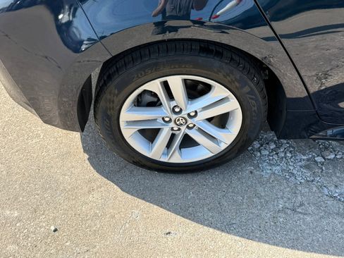 Used 2019 Toyota Corolla SE FWD image 42