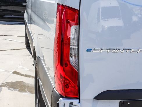 New 2024 Mercedes-Benz eSprinter 170 Cargo image 7