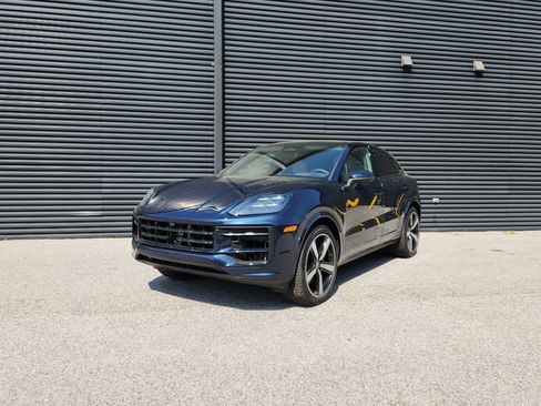 New 2026 Porsche Cayenne Coupe image 1