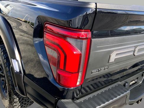 Used 2025 Ford F150 Raptor AWD/4WD image 26