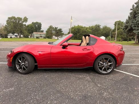 Used 2017 MAZDA MX-5 Miata RF Grand Touring w/ Appearance Package RWD image 4