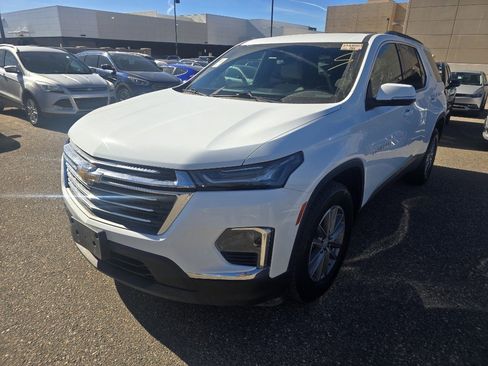 Used 2023 Chevrolet Traverse LT w/ LPO, Floor Liner Package image 12