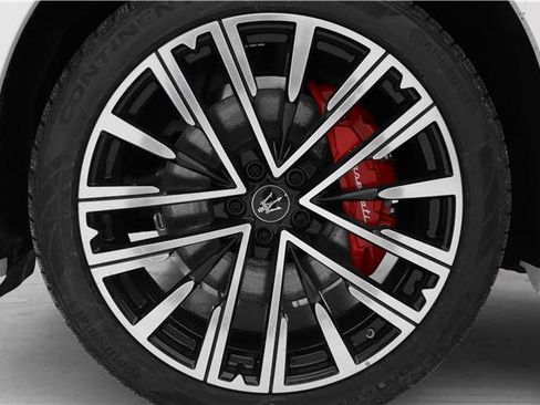 Certified 2023 Maserati Grecale Modena AWD/4WD image 10