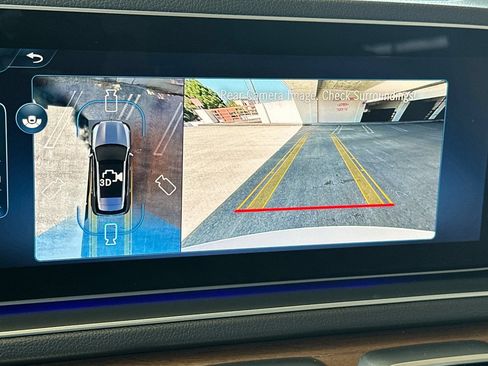 Certified 2025 Mercedes-Benz GLE 450e 4MATIC w/ Winter Package image 26