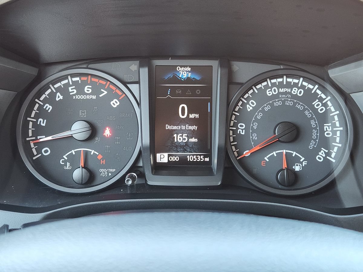 Used 2022 Toyota Tacoma SR w/ SR Convenience Package RWD image 34