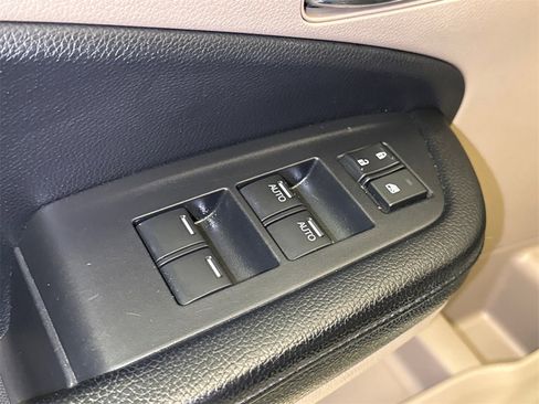 Used 2016 Honda Pilot LX image 21