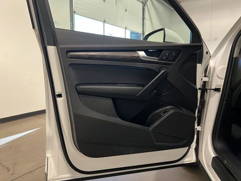 Used 2018 Audi Q5 2.0T Premium image 27
