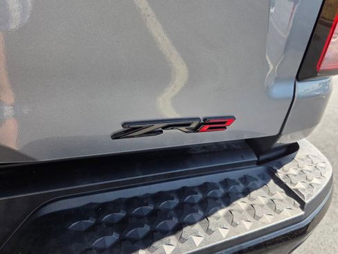 Used 2023 Chevrolet Colorado ZR2 w/ ZR2 Convenience Package III image 9