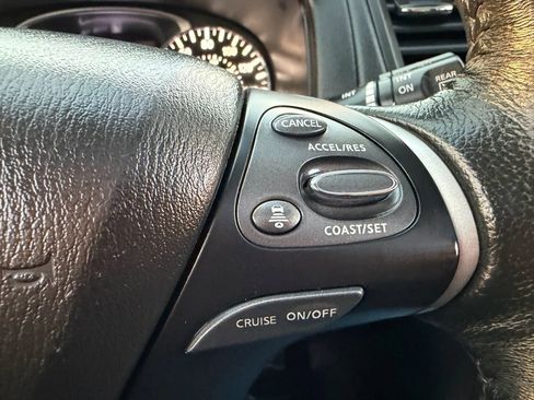 Used 2018 Nissan Pathfinder Platinum w/ Cargo Package image 38