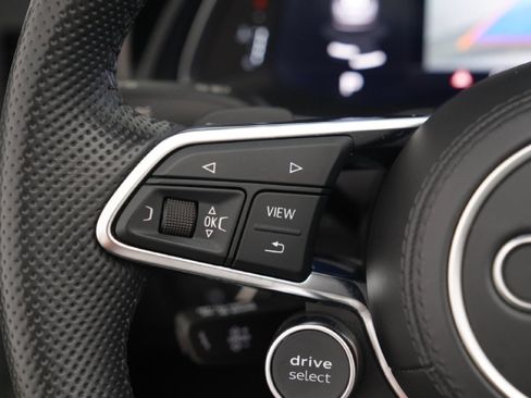 Used 2020 Audi R8 V10 w/ Carbon Exterior Package AWD/4WD image 32