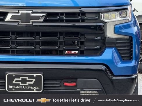 Used 2023 Chevrolet Silverado 1500 LT Trail Boss AWD/4WD image 4