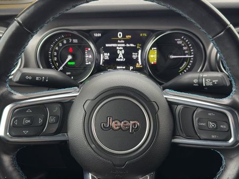 Used 2023 Jeep Wrangler Unlimited Rubicon 4xe w/ Safety Group AWD/4WD image 15