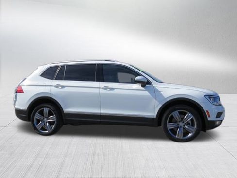 Used 2021 Volkswagen Tiguan SEL image 2