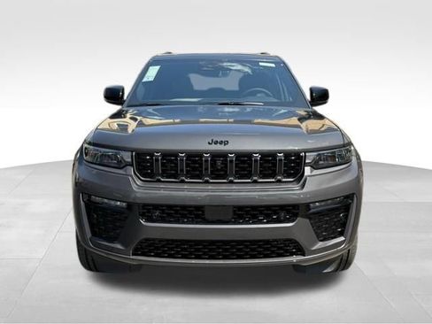New 2026 Jeep Grand Cherokee Limited AWD/4WD image 2