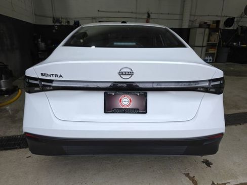 New 2026 Nissan Sentra SV w/ SV Convenience Package FWD image 25