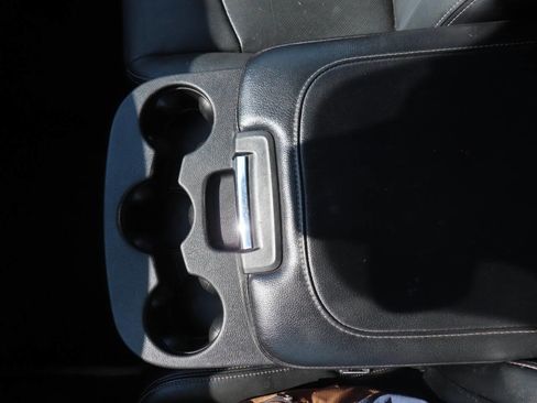 Used 2018 RAM 1500 Laramie RWD image 48