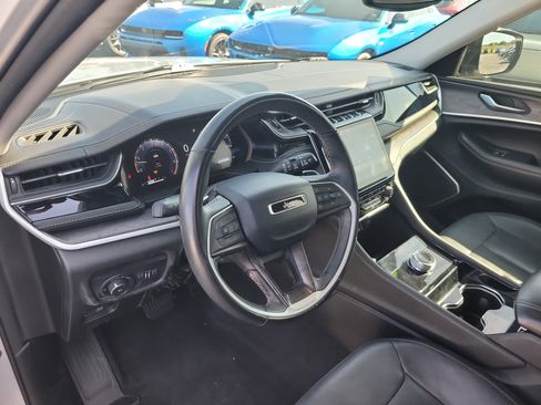 Used 2022 Jeep Grand Cherokee Limited RWD image 19