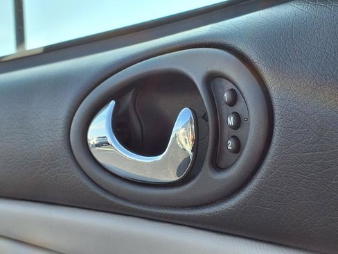 Used 2005 Jaguar XK8 Coupe RWD image 14