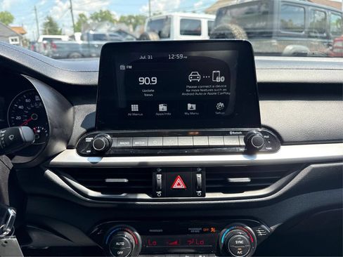 Used 2019 Kia Forte LXS FWD image 14