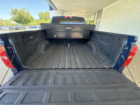 Used 2018 Chevrolet Silverado 2500 High Country w/ Duramax Plus Package AWD/4WD image 26