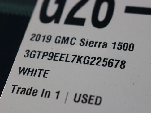 Used 2019 GMC Sierra 1500 AT4 w/ AT4 Premium Package AWD/4WD image 42