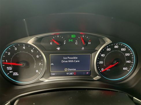 Used 2020 Chevrolet Equinox Premier image 11