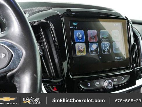 Used 2019 Chevrolet Traverse LT FWD image 12